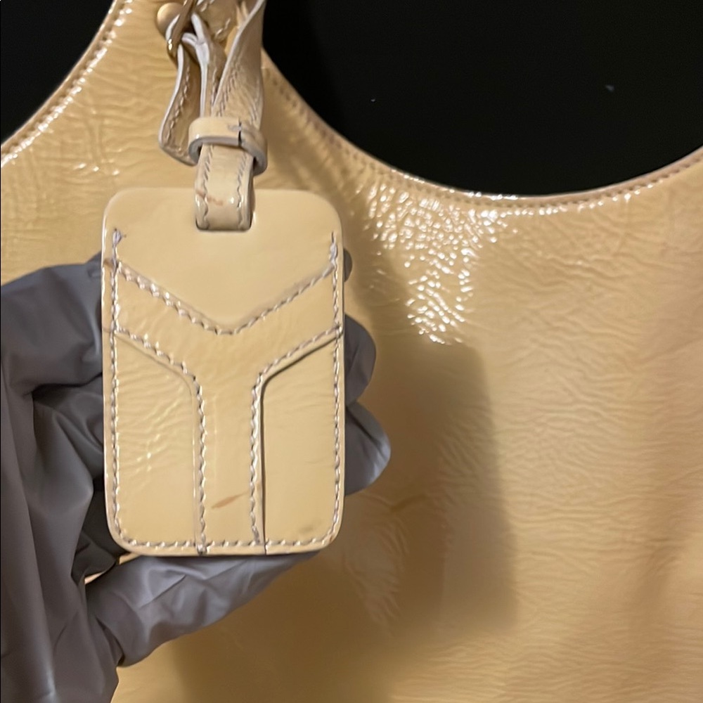 Yves Saint Laurent Cream and Yellow Shoulder Bag with Structured Design - Picture 4 of 16